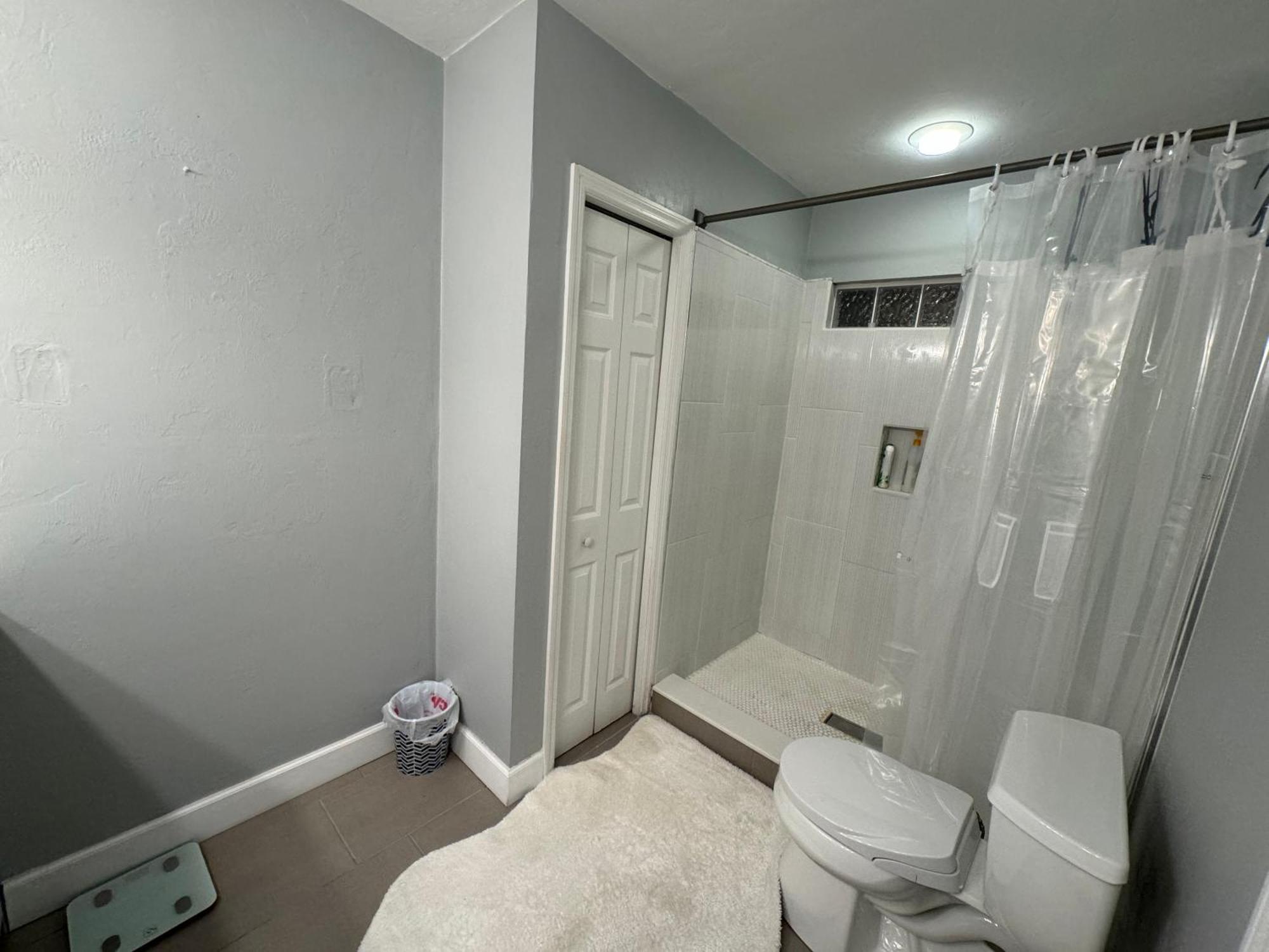 Spacious Room In A Nice House Γκέινσβιλ Εξωτερικό φωτογραφία