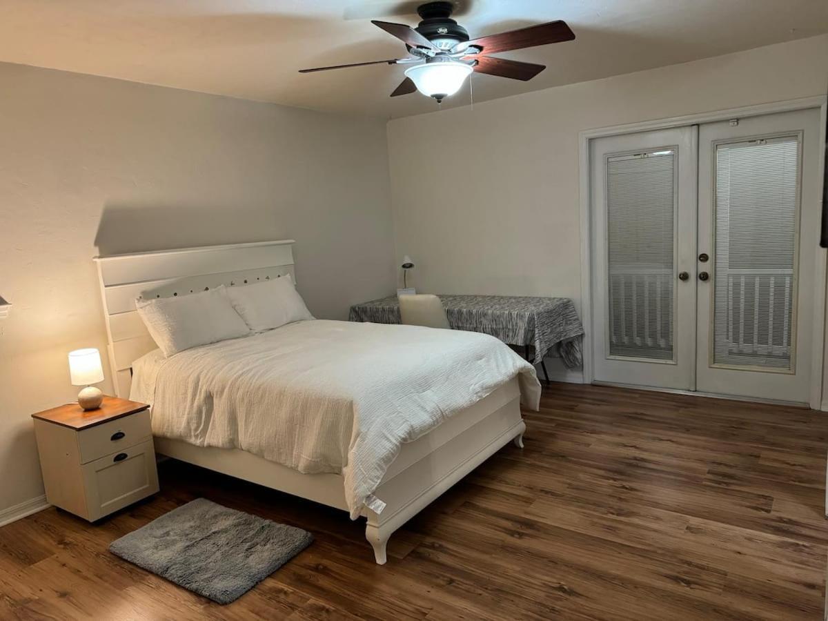 Spacious Room In A Nice House Γκέινσβιλ Εξωτερικό φωτογραφία